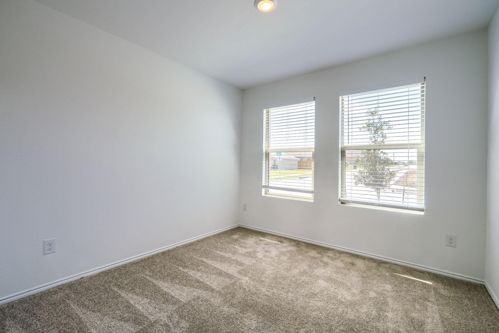1313 Vattier Street - Photo 18