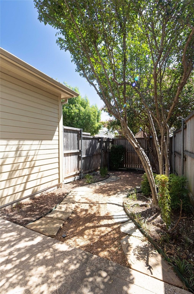 6080 Thursby Avenue - Photo 28