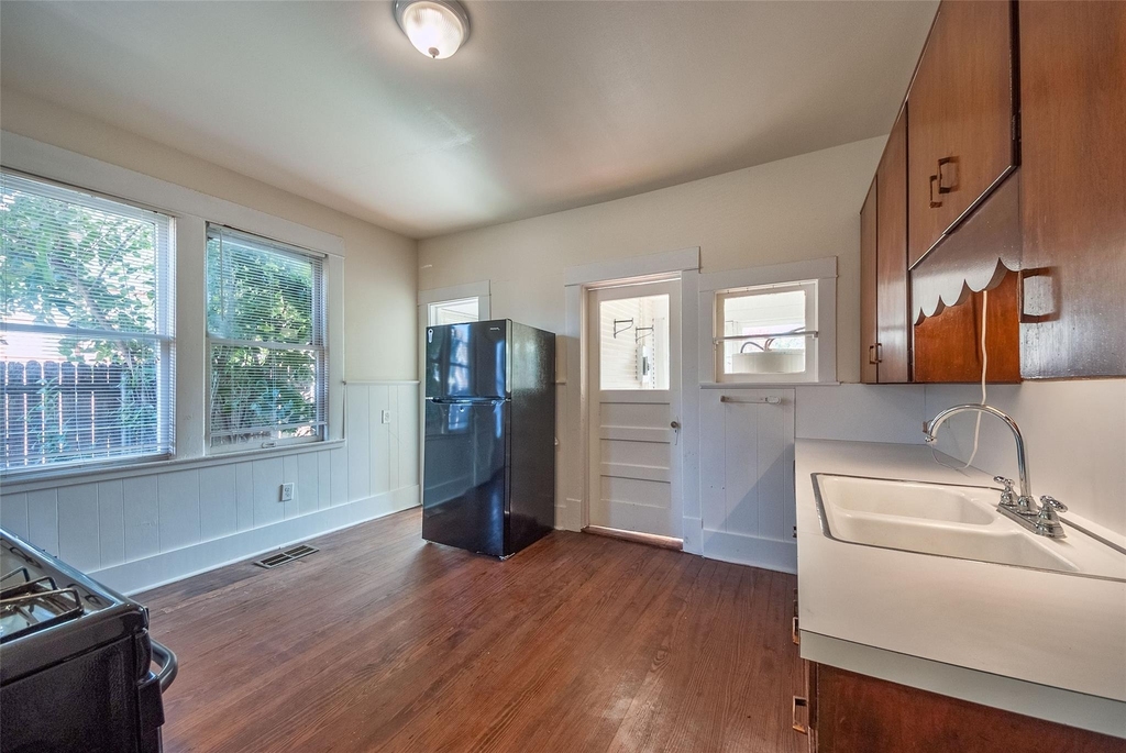 5336 Junius Street - Photo 23