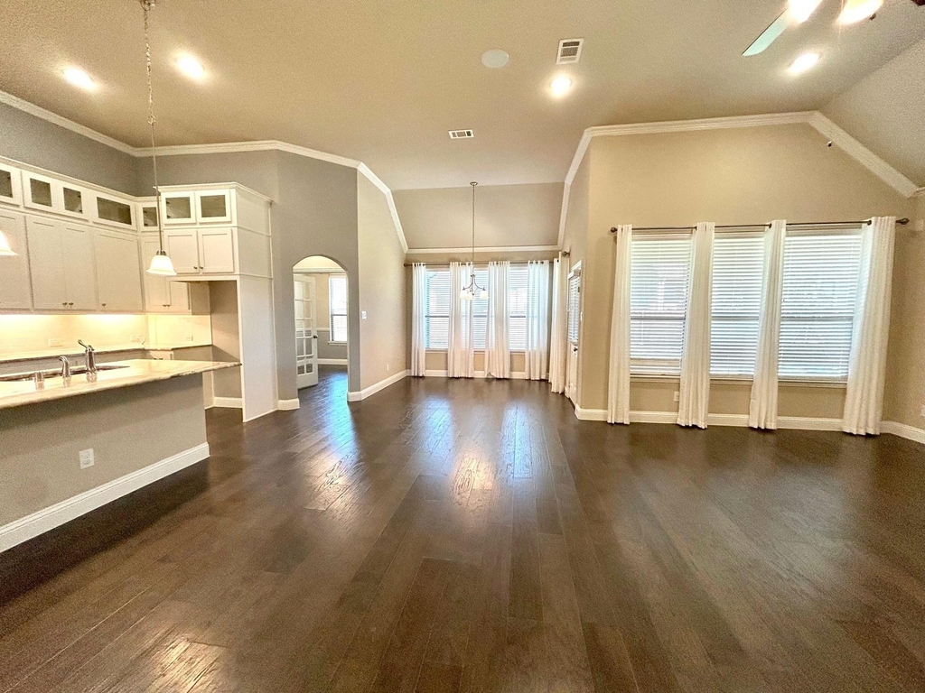 1400 Via Toscana Lane - Photo 10