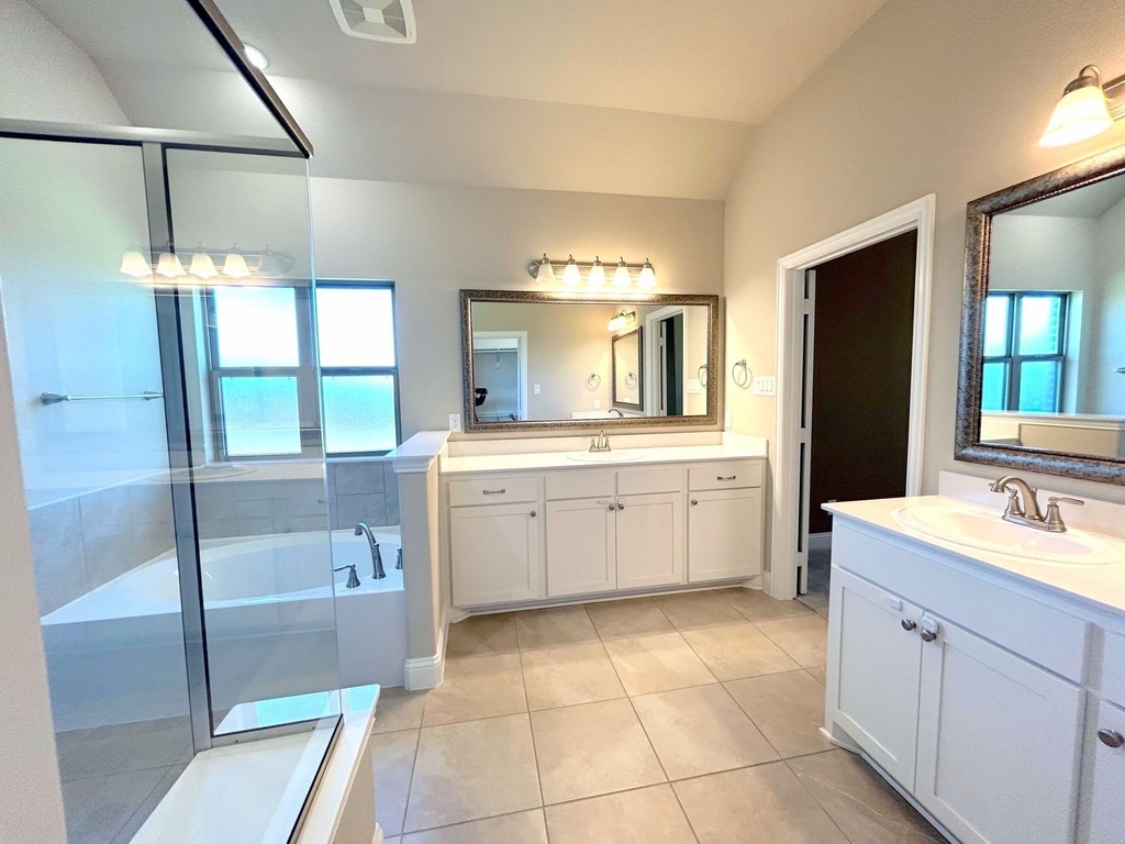 1400 Via Toscana Lane - Photo 21