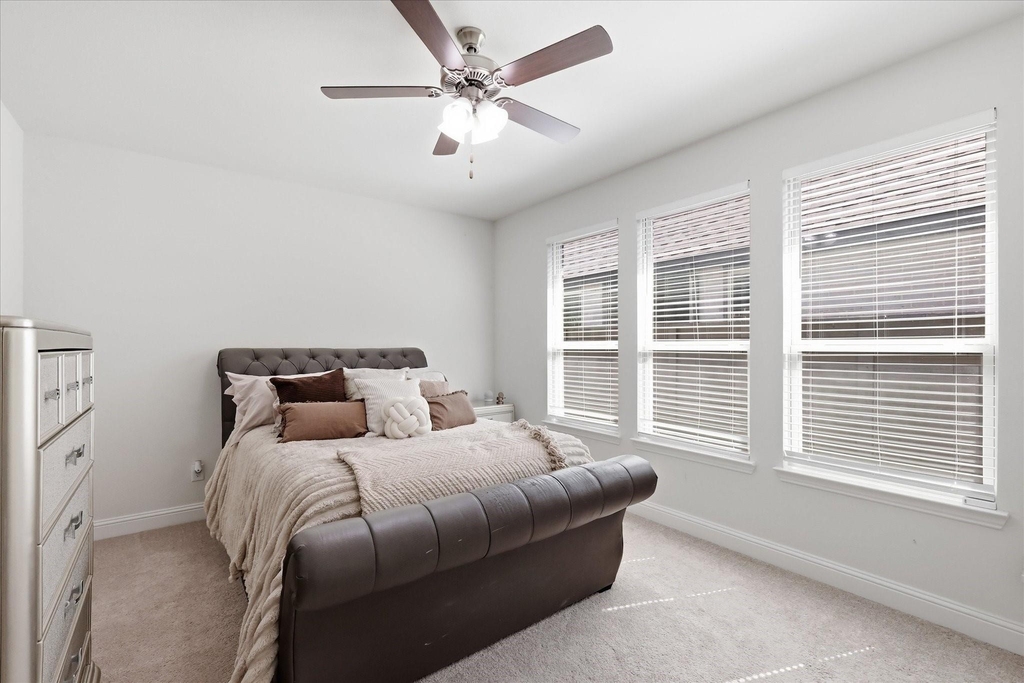 1704 Blakely Place - Photo 6