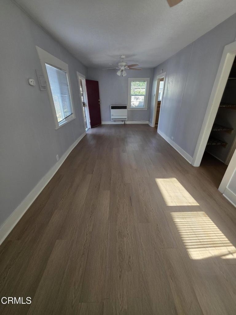 235 E Warner Street - Photo 2
