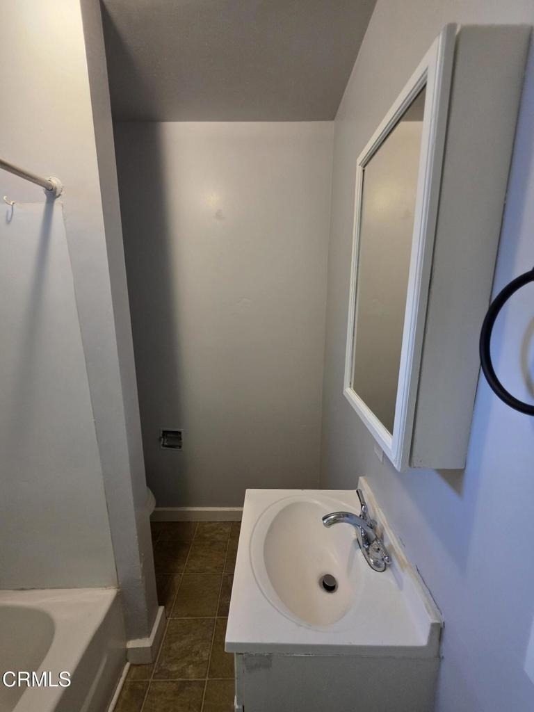 235 E Warner Street - Photo 6