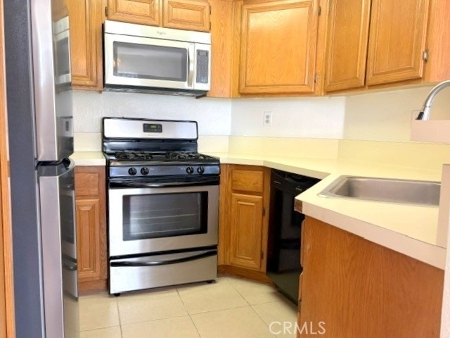 2564 Avenida Del Vista - Photo 2