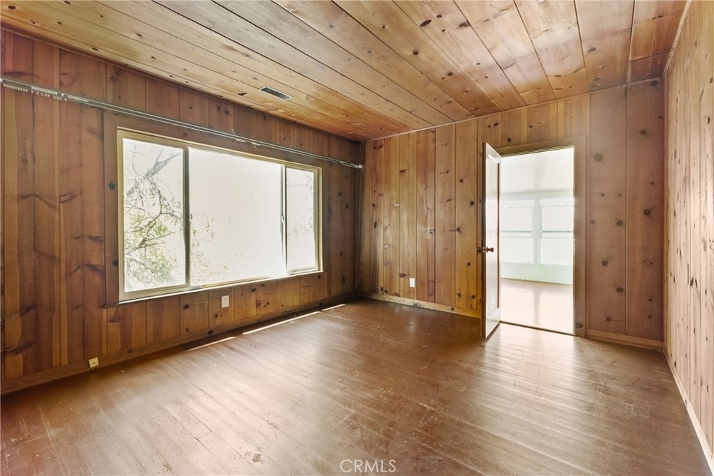 12833 Castle Court Drive - Photo 14