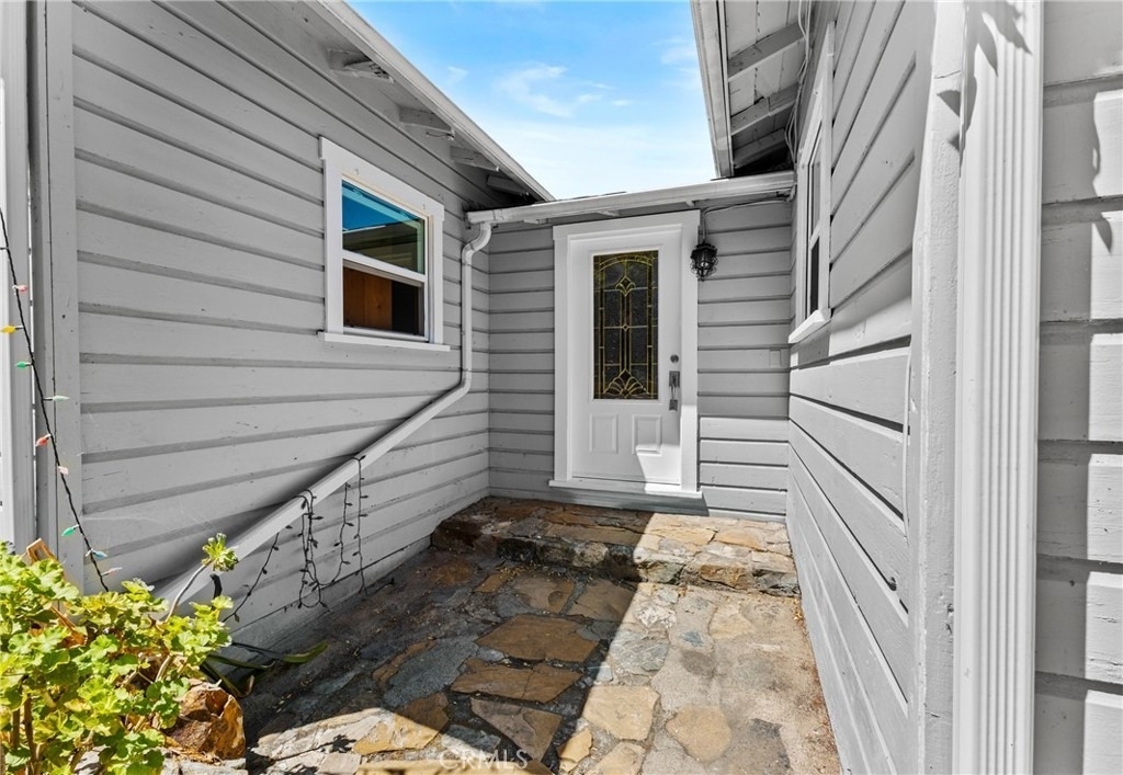 12833 Castle Court Drive - Photo 5