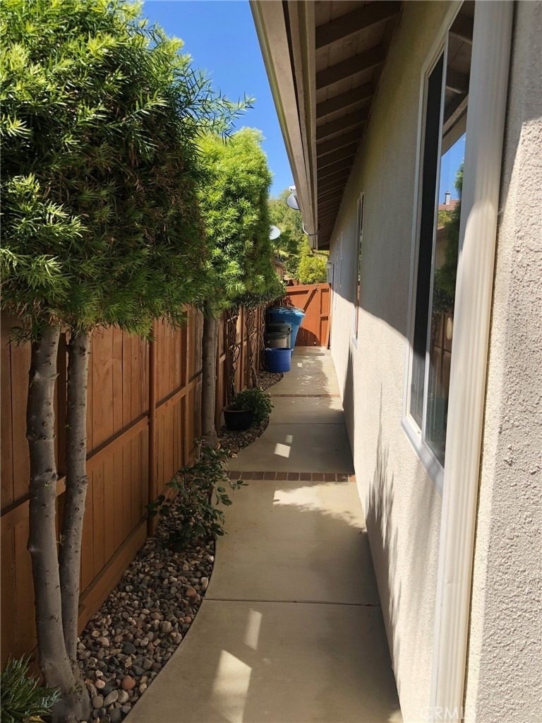 31581 Lakeridge Court - Photo 22