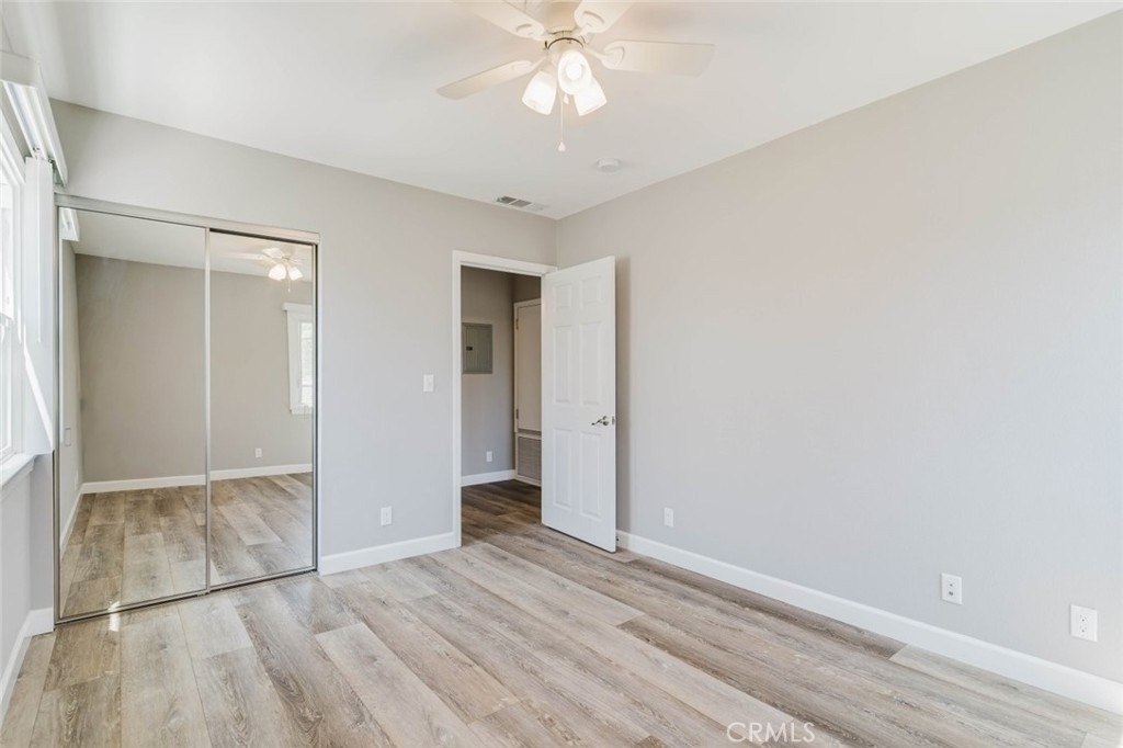 3002 W Victory Boulevard - Photo 18