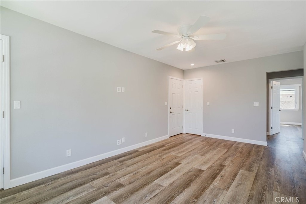 3002 W Victory Boulevard - Photo 7