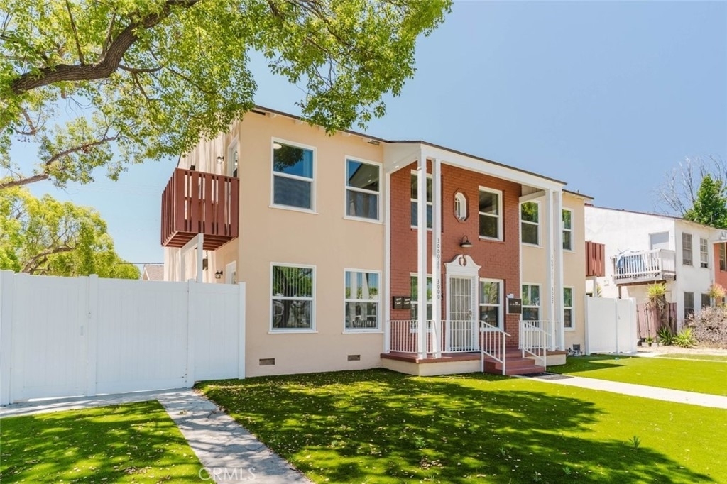 3002 W Victory Boulevard - Photo 3