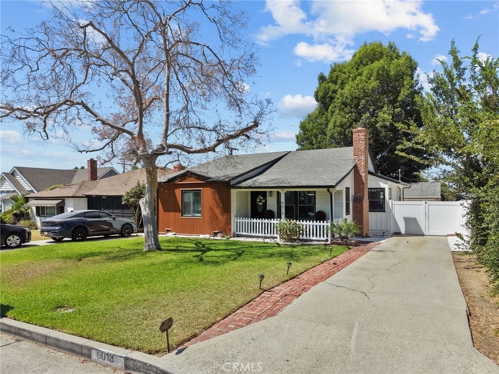 6013 Gregory - Photo 1