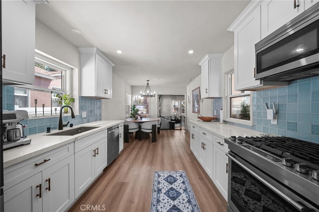 6013 Gregory - Photo 18