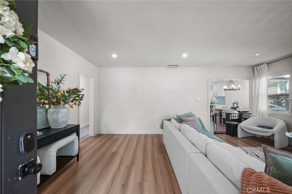 6013 Gregory - Photo 3