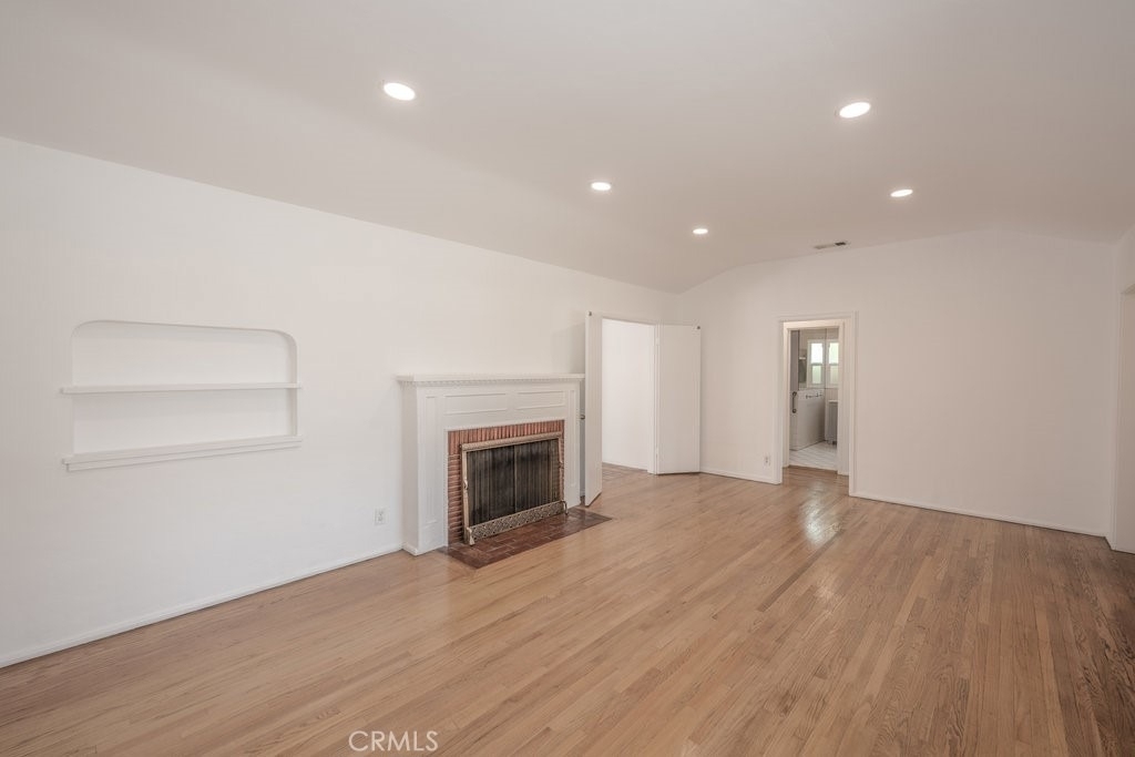 6229 Agnes Avenue - Photo 4