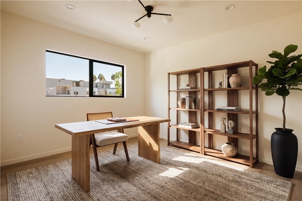 1247 Seward Street - Photo 18