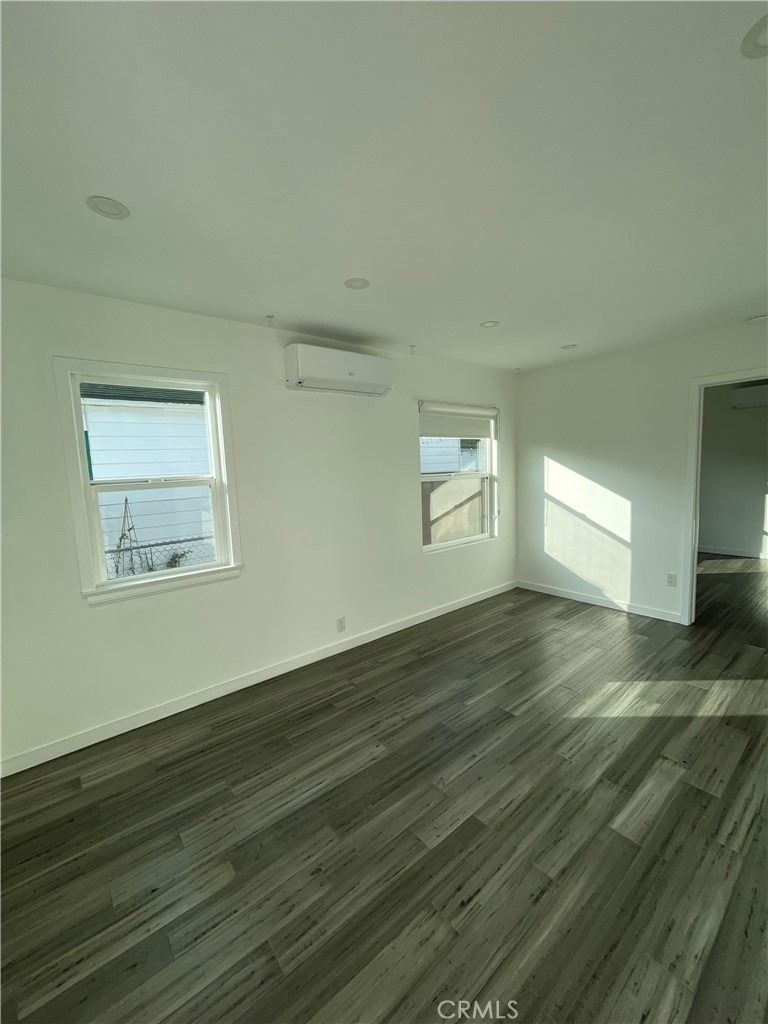 357 E Plenty Street - Photo 2