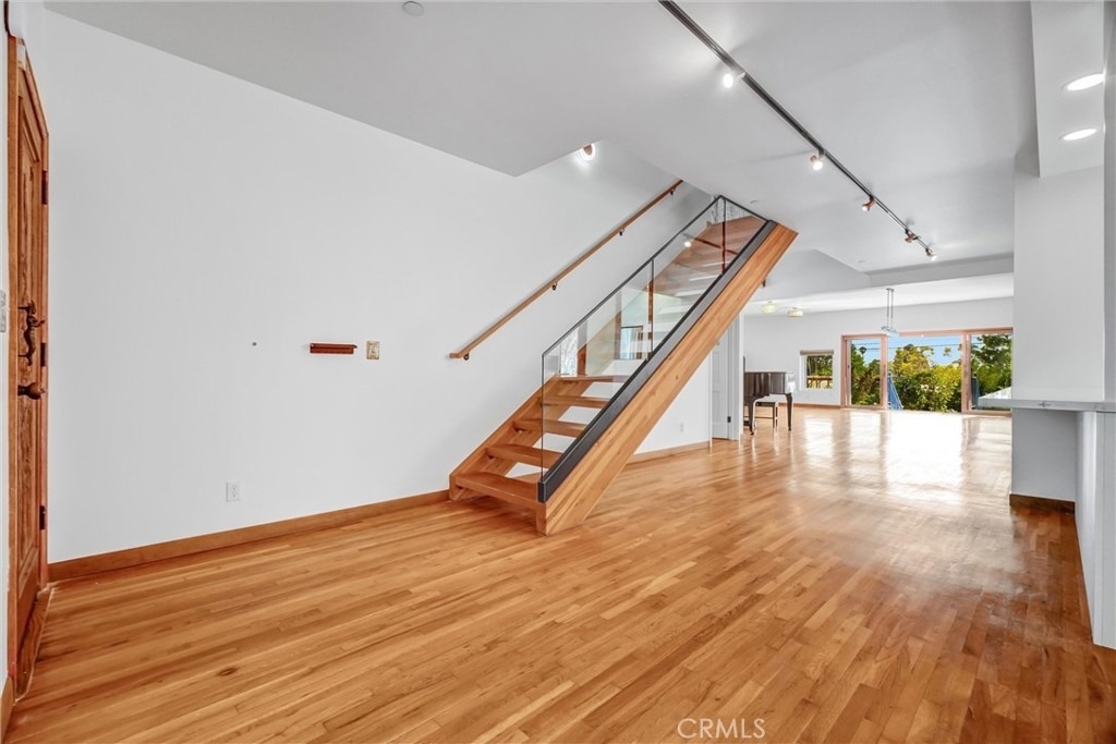 628 S Irena Avenue - Photo 1