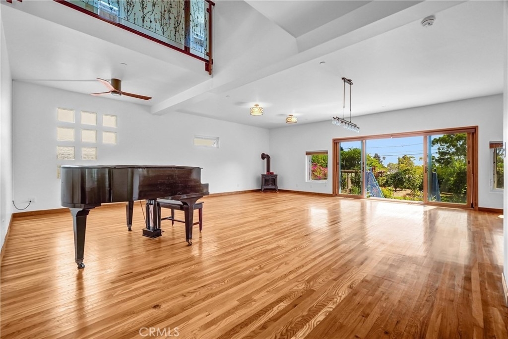 628 S Irena Avenue - Photo 2