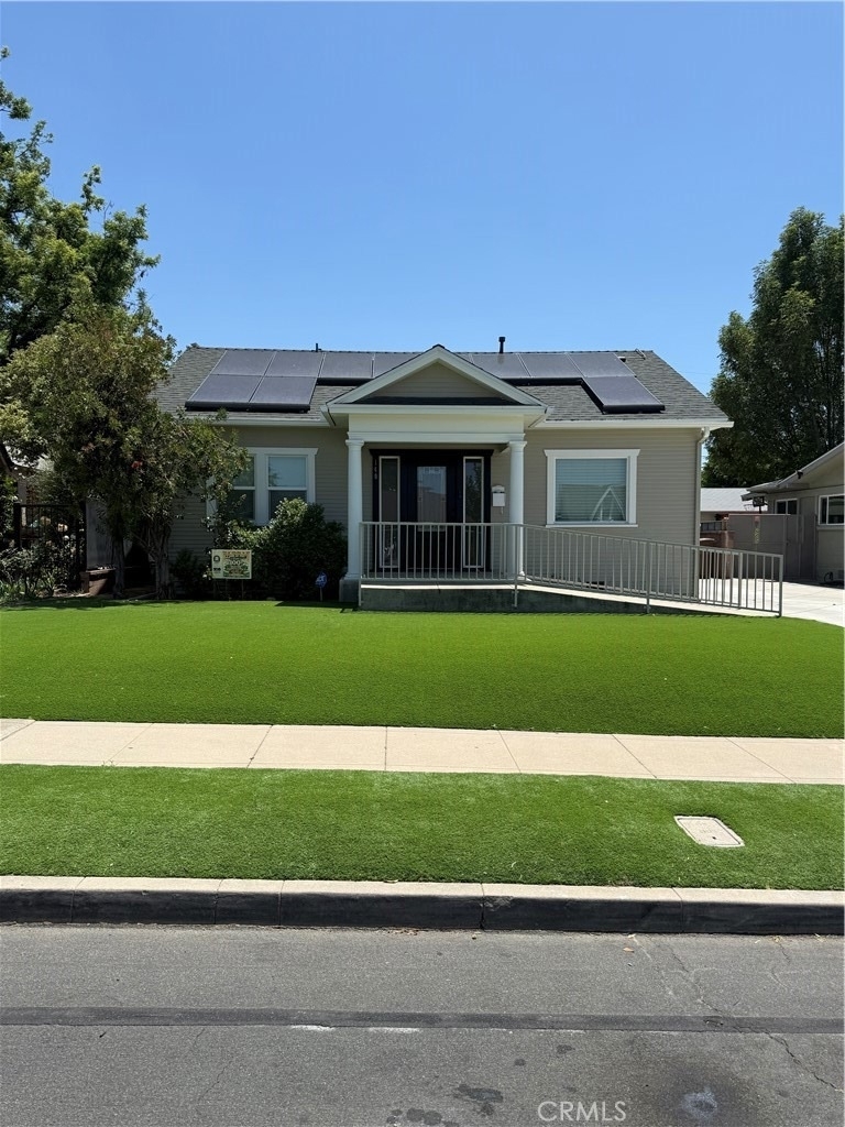 140 Primrose - Photo 0