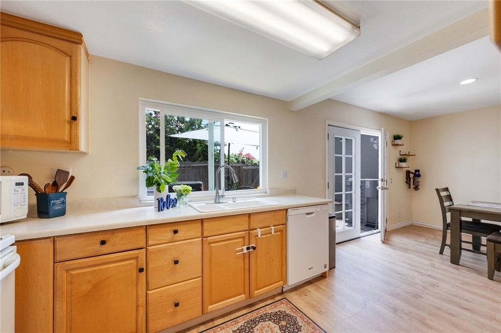 4792 Larwin Avenue - Photo 12