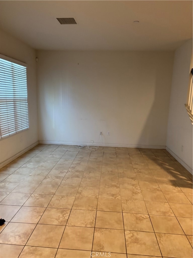 713 S Melrose - Photo 1