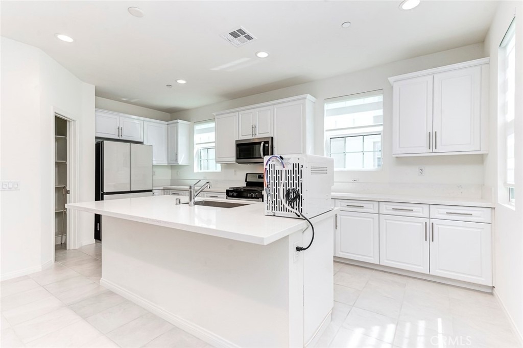 6996 Cottonwood Lane - Photo 9