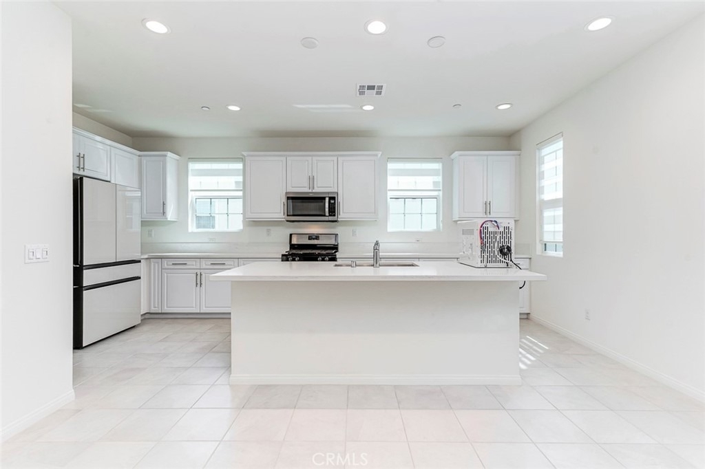 6996 Cottonwood Lane - Photo 8