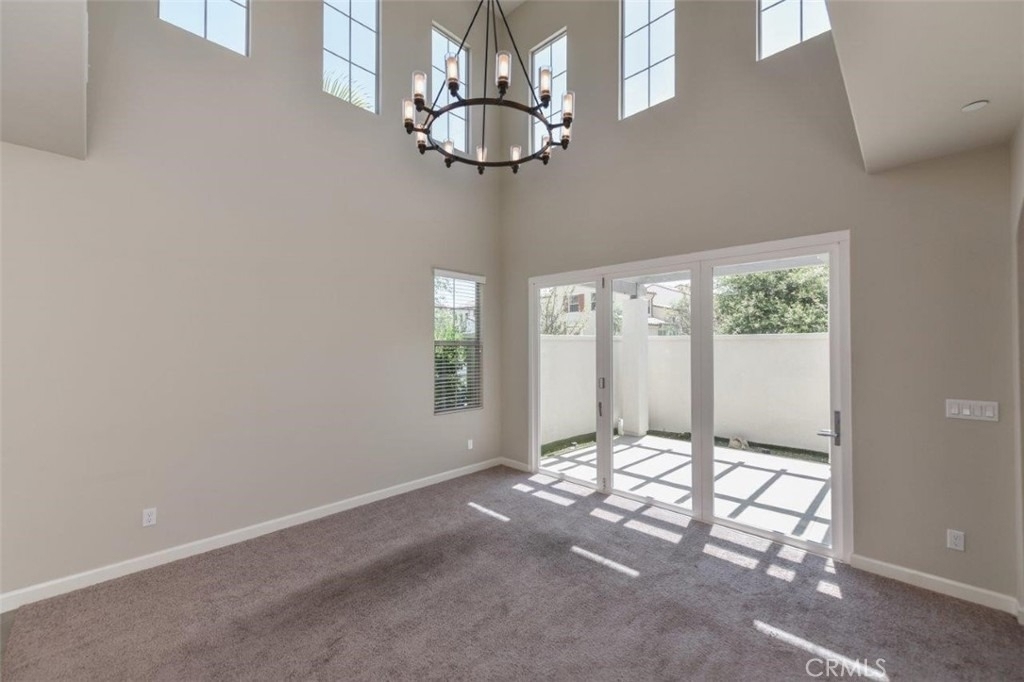 137 Falcon Ridge - Photo 6