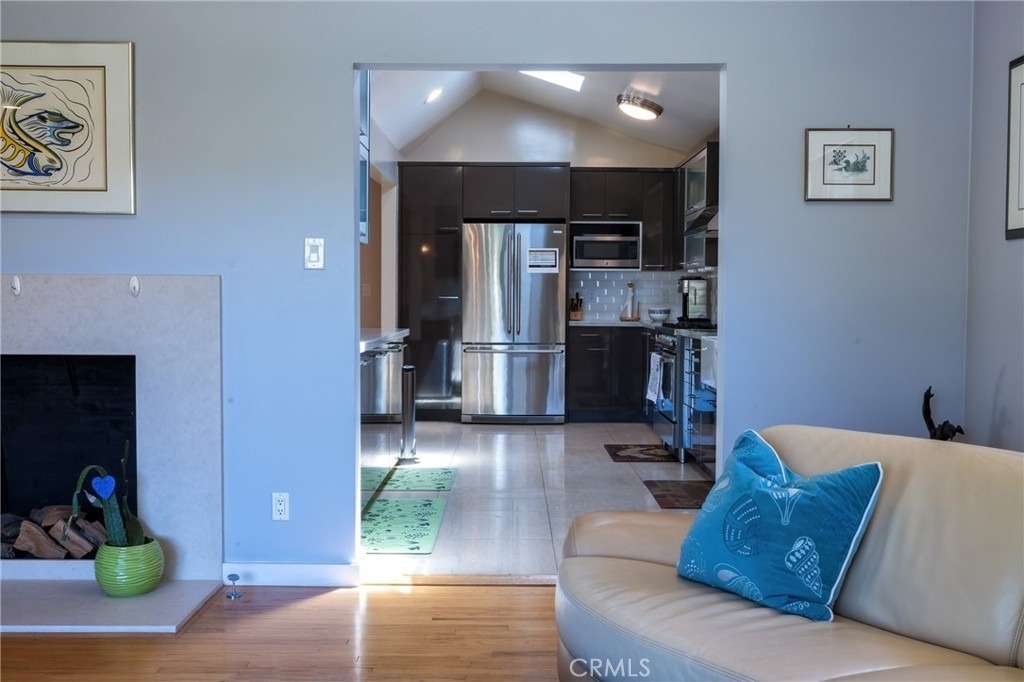 5220 E Los Flores Street - Photo 8