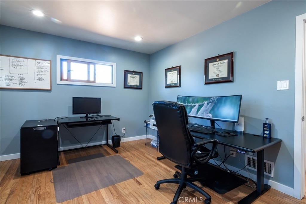 5220 E Los Flores Street - Photo 17