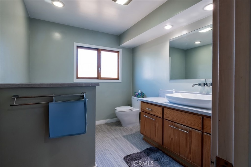 5220 E Los Flores Street - Photo 18