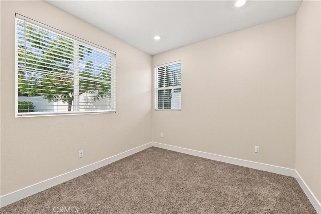1692 W Enterprise Drive - Photo 42
