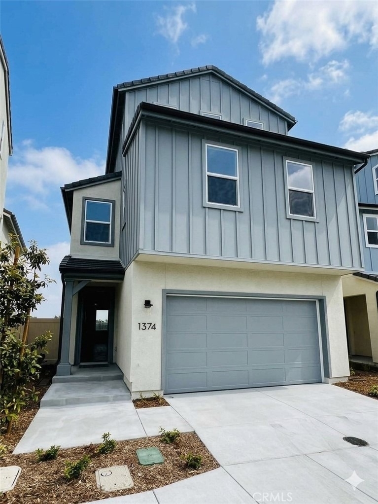 1374 Blue Port Way - Photo 1
