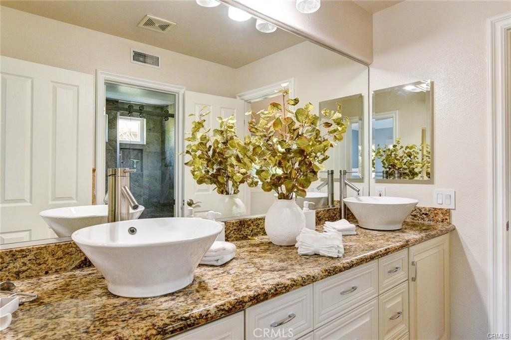 12370 Fairbanks Drive - Photo 16