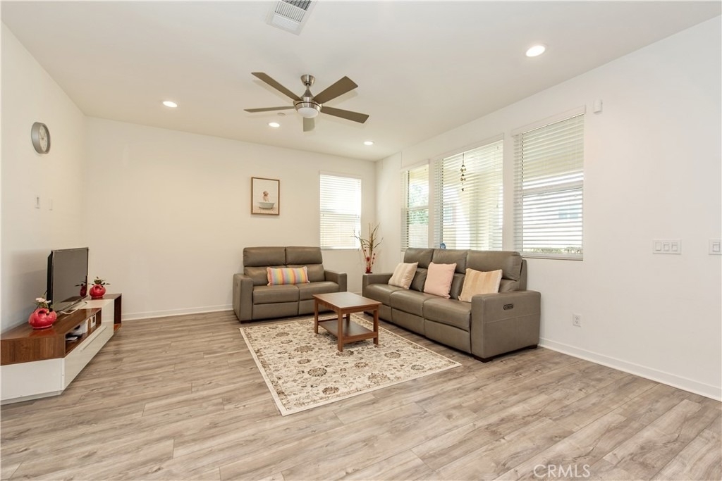 4888 S Avocado - Photo 3
