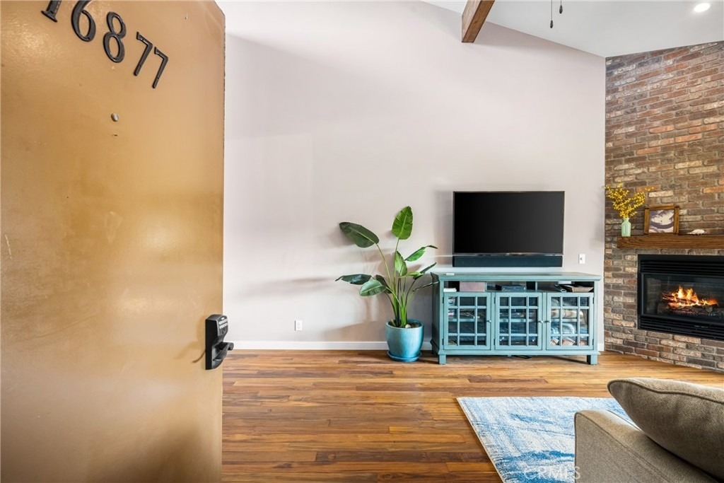 16877 Bluewater Lane - Photo 3