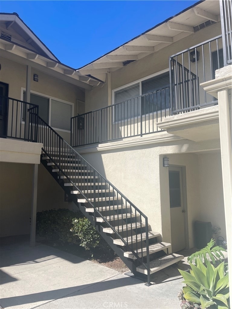 119 17th Street - Photo 1