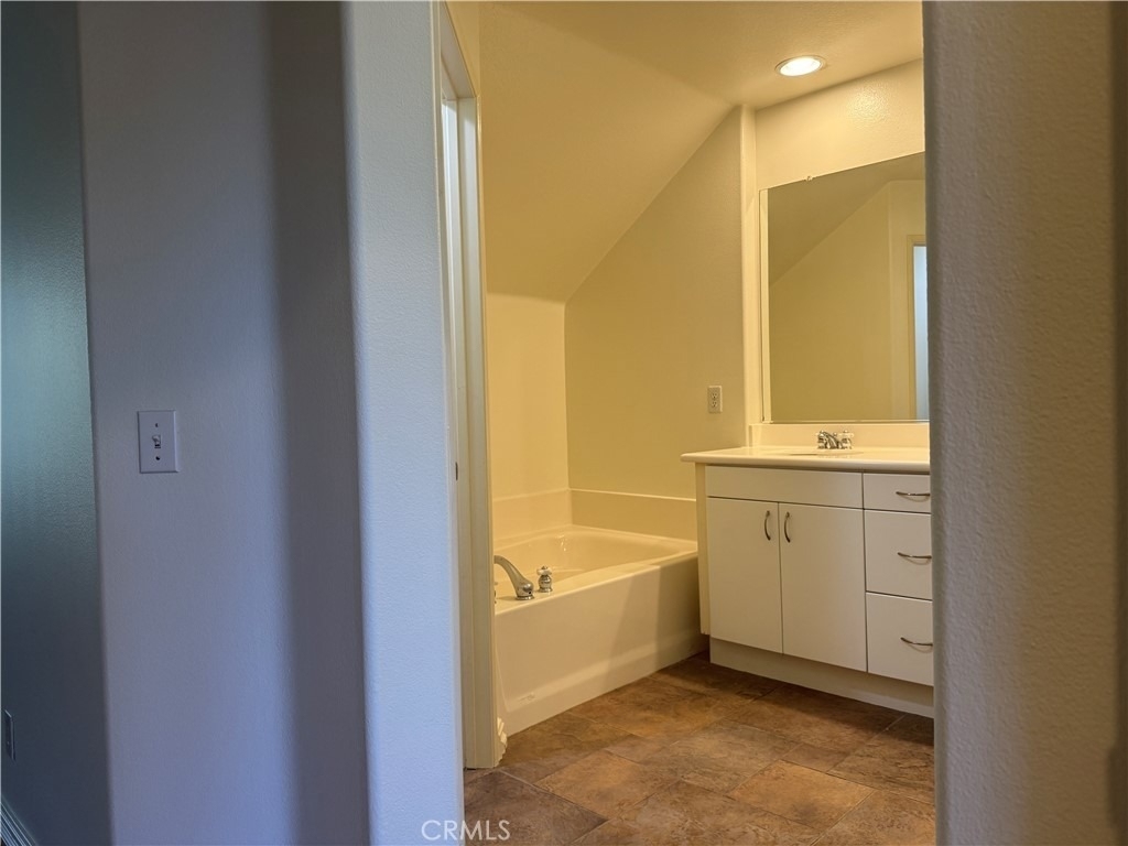 4 Bloomington - Photo 20