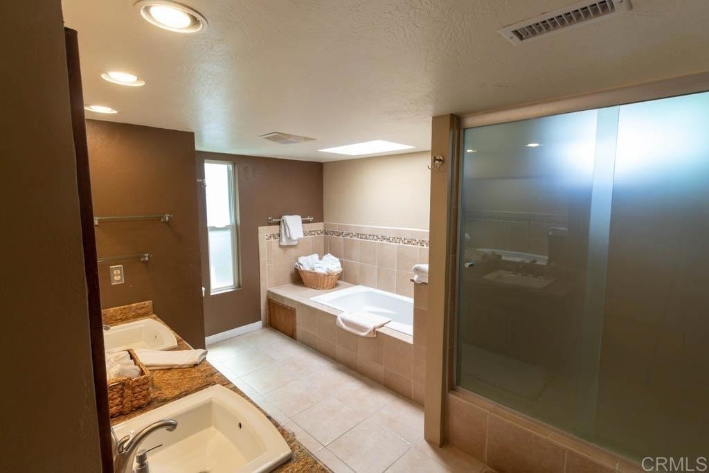 128 Roper Court - Photo 15