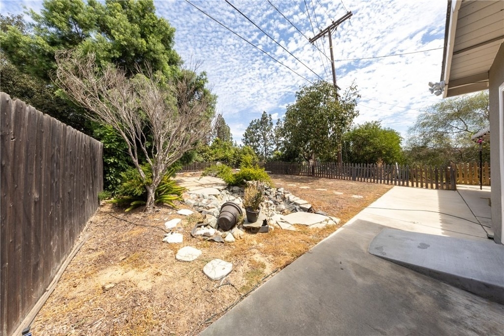 8357 Elsmore - Photo 31