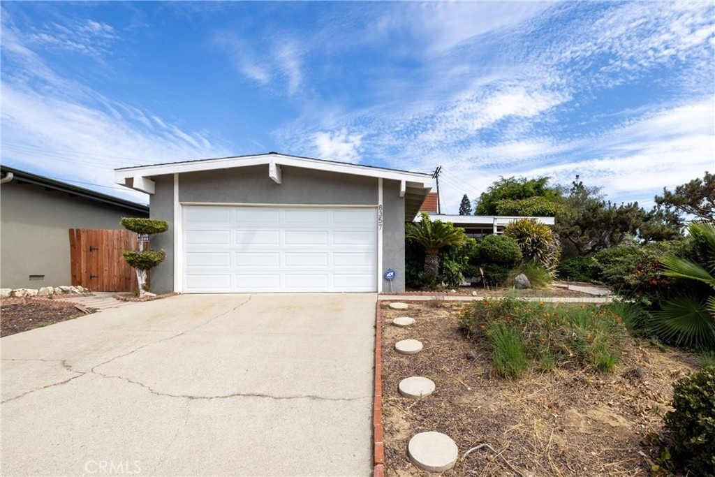 8357 Elsmore - Photo 1