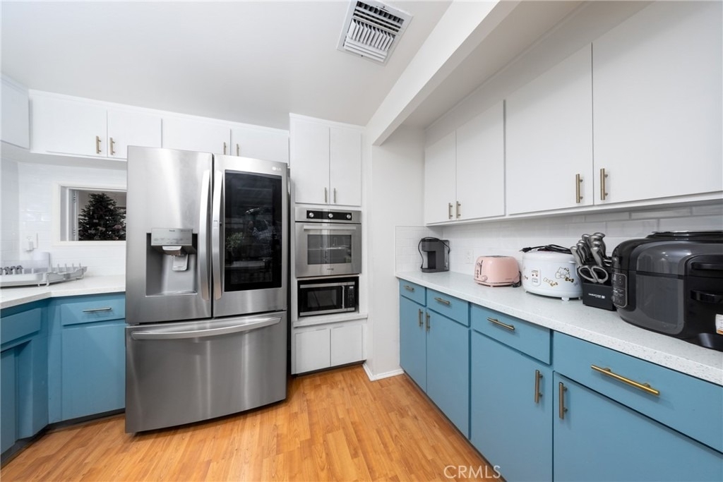 8357 Elsmore - Photo 13