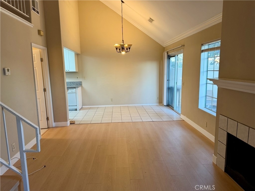 1371 S Park Avenue - Photo 4