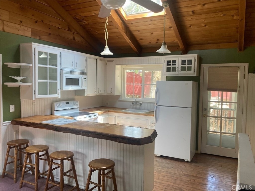 143 Western - Photo 13