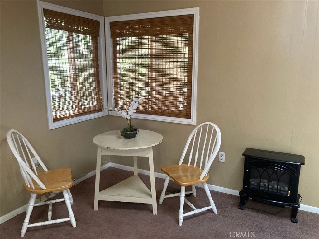 143 Western - Photo 10