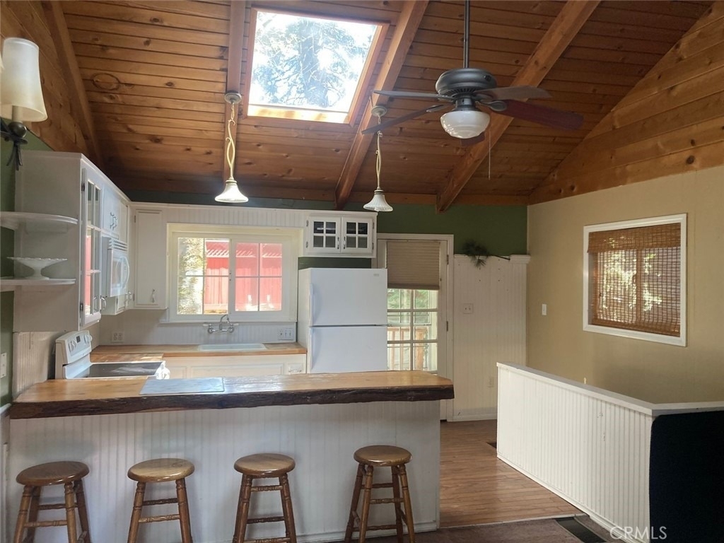 143 Western - Photo 11