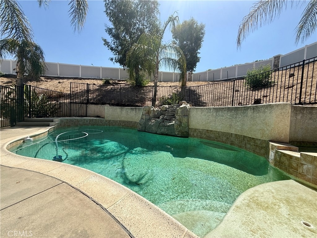 27577 Echo Canyon Court - Photo 13