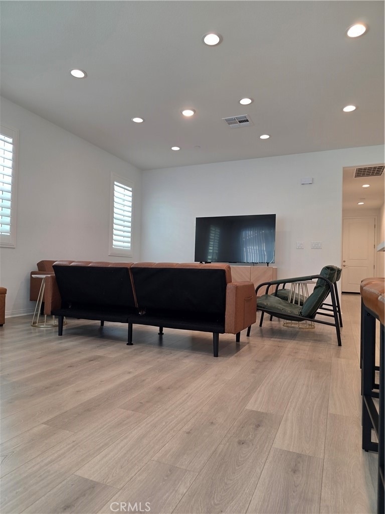 24115 Hillcrest - Photo 7
