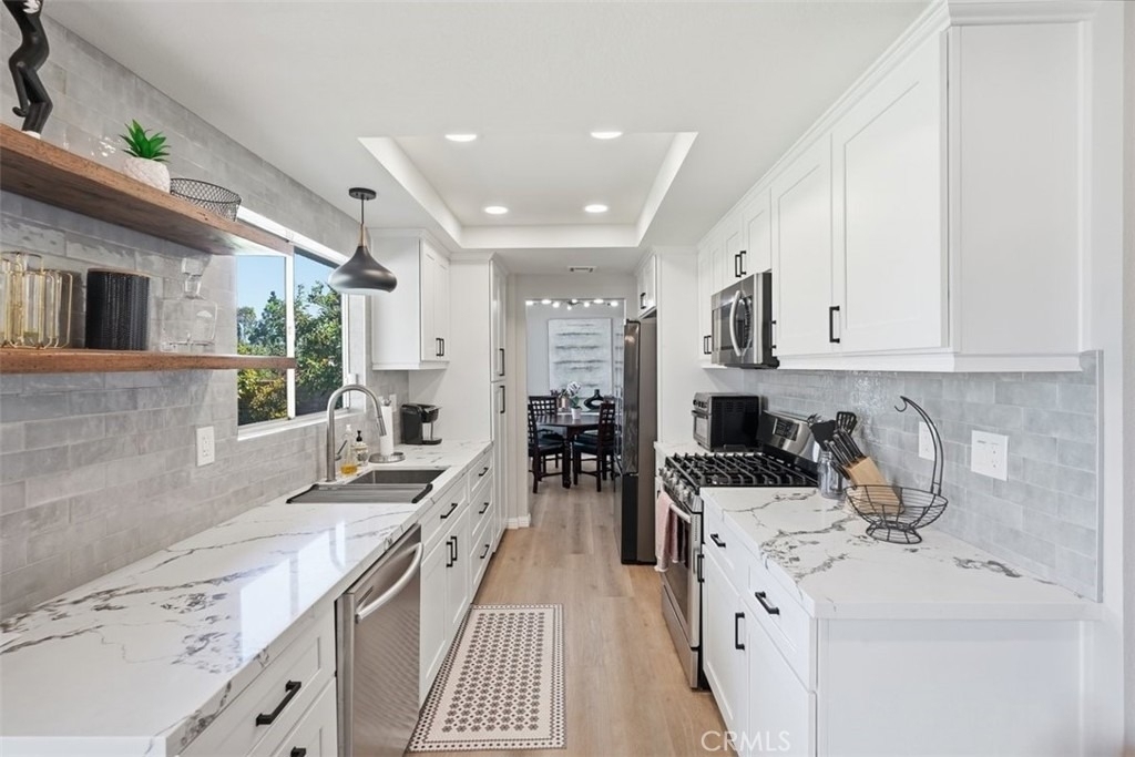 25972 Hinckley - Photo 13
